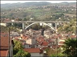 A Rive-de-Gier, les habitants portent le gentil ...