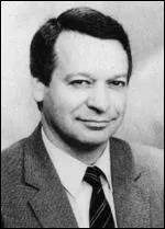 Il a été récompensé aux Victoires de la musique 2010 pour son album ''La Superbe'' . Son dernier album ''Vengeance'' est au centre d'une polémique avec le Front national.