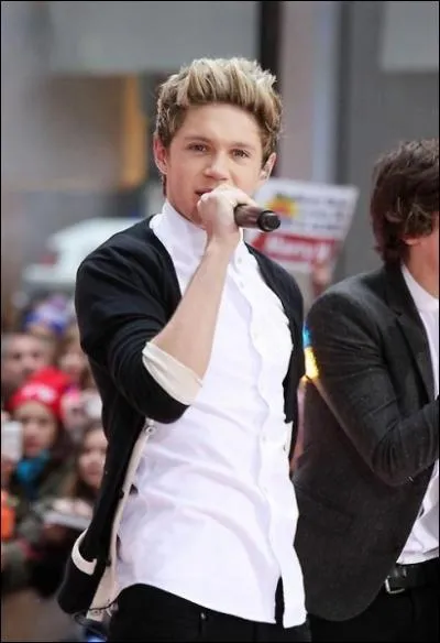 Niall adore manger.
