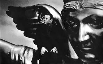 Réalisateur allemand qui a tourné ''Paris Texas'' et ''Les Ailes du désir'' .