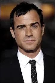 Une liaison : la star a eu une liaison avec Justin Theroux, qui est acteur mais aussi... ?