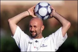 Animateur sur Canal+,  ne pas confondre avec un joueur de foot ...