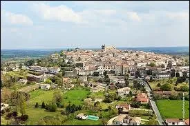 Les habitants de Monflanquin r�pondent au nom de ...