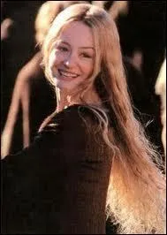 Parmi ces proposition laquelle est vrai pour Eowyn ? Elle ...