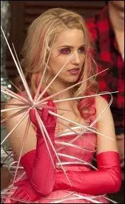 Quinn tait habill comme...