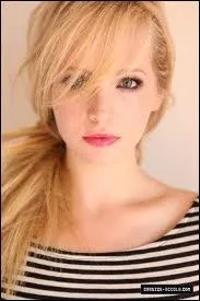 Qui est amoureux de Caroline ?