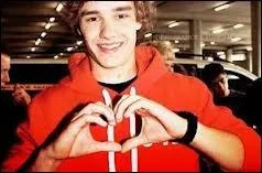 Quelle est la marque de vtements qu'il prfre ?