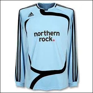 À quelle équipe appartient ce maillot ?