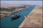 Qui est  l'origine de la nationalisation du canal de Suez ?