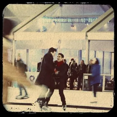 Saison 4 pisode 10 : Quelle chanson de nol chantent-ils ?