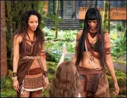 Combien sont les amazones dans le chapitre 5 ?