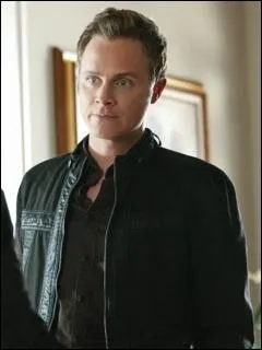 Qui est-ce (et qu'est-ce qui le caractrise) ?