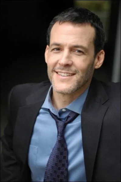 Qui est-ce (et qu'est-ce qui le caractrise) ?