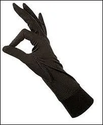  Coupez !   : quels doigts vont figurer cet ordre cinmatographique ou signalant que la conversation a assez dur ?