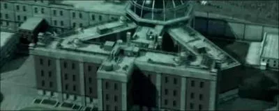 Quel est le nom de la prison o Sam est enferm ?