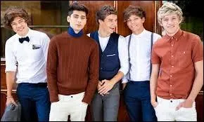 Quel est le titre de ces paroles :   But if I do It's you Oh it's you They add up to I'm in love with you  ?