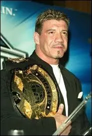Quel est le finisher d'Eddie Guerrero ?