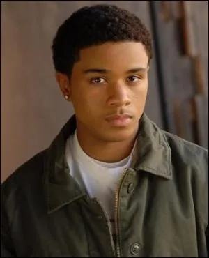 Qui joue le rle de Cooper ?