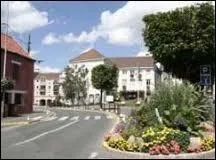 Je termine cette troisime partie par la ville de Villepinte et ses habitants rpondant au nom de ...