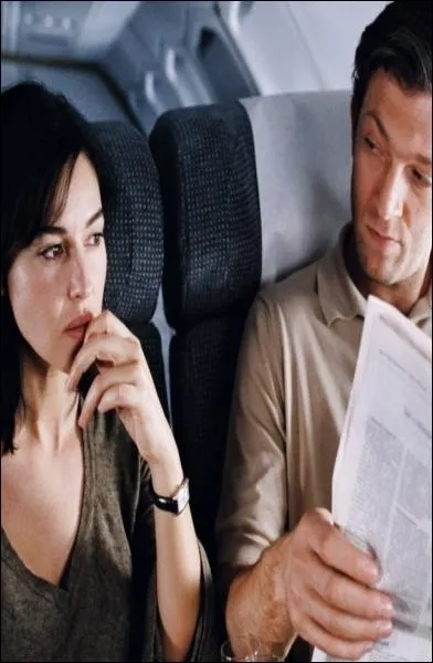 Dans ce film de Frdric schoendoerffer, Monica Bellucci et Vincent Cassel sont :