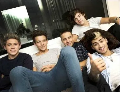 Qui est le plus vieux du groupe ?