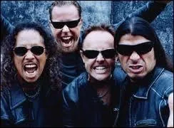Je ne pouvais pas faire ce quiz sans passer à côté du groupe Metallica qui va vous donner une idée du chaos apocalyptique en nous interprétant une douce chanson tirée de leur album ''Kill'Em All'' .