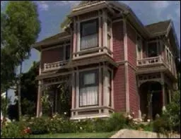 C'est trois femmes sont des :