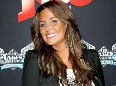 Qu'est-ce qu'Aurlie voulait faire  Hawa ?