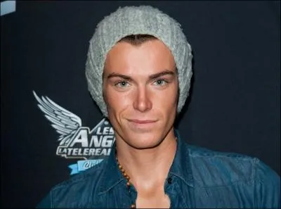 Qu'est-ce que Geoffrey voulait faire  Hawa ?