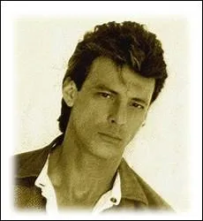 Il dbute en 1966 en reprenant des chansons des Beatles avec son groupe   Les Lionceaux   . En 1968 il nous interprtait ... .