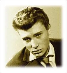 En mars 1960, pour son premier enregistrement il nous interprte ce titre prcdemment chant par Dalida ... .