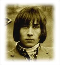 De son vrai nom; Ronald Mehu, ce chanteur de rock franais rendait un vibrant hommage en 1964  Buddy Holly avec cette chanson ... .