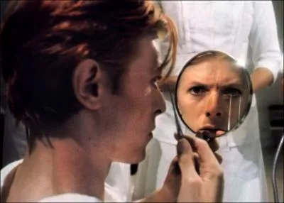 Manque d'eau, femme de chambre, alcool, folie des hommes, je suis quel film ?