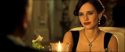 De quel James Bond, Eva Green partage-t-elle l'affiche avec Daniel Craig ?