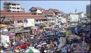 Où se trouve ACCRA ?