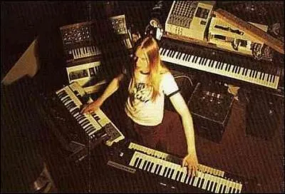 Dans quel album peut-on entendre le morceau  Cans and Brahms  du groupe Yes, interprt par le clavier Rick Wakeman ?