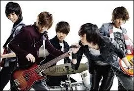 La raison pour laquelle j'coute de la Kpop : Un groupe exceptionnel, les membres sont  super , la voix du chanteur est incroyable, je n'ai absolument jamais t due, les musiciens excellents :