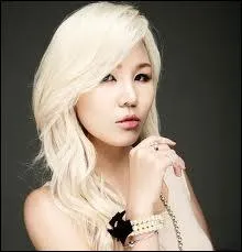 Voici une artiste malheureusement trop peu connue paralllement  son talent, elle m'a bluffe en interprtant  I Believe I can Fly  de notre cher R. Kelly ou encore avec  Don't Act Foolish  :