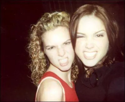 Brooke est meilleure amie avec ?