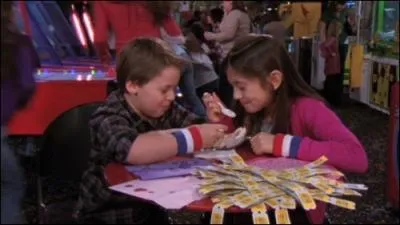 Jamie est amoureux d'une fille de sa classe comment s'appelle-t-elle ?