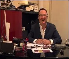 Son vrai nom est Boutot.