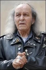 Le cur des loubards.