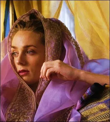 Aprs la mort de Caligula, Claude prend le pouvoir et fait revenir Agrippine et Livilla, puis il a deux enfants avec Messaline. Comment s'appelaient-ils ?