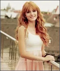 Combien Bella gagne-t-elle d'argent par pisode de  Shake It Up  ?