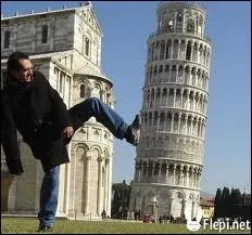 Comment se nomme cette tour ?