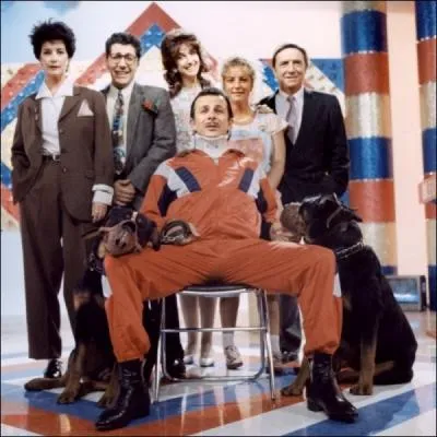 Quel nom porte l' mission anime par Alain Chabat ( Grard Martinez) et assist de Zabou Breitman, dans le film  sketches  Les secrets professionnels du Dr Apfelglck  ?