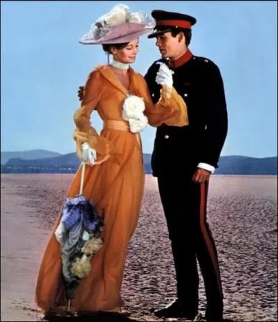 Ce beau film se passe dans l'Irlande du dbut du sicle dernier, et voque l'histoire d'une jeune femme partage entre deux hommes, alors que l'un est un  occupant  anglais...