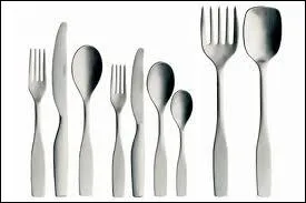 Quel couvert n'existait pas au Moyen Âge ?