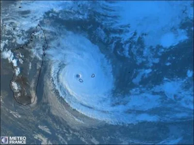 Parfois le ciel n'est pas de la fte ... h oui ! Nol est en pleine saison des ...