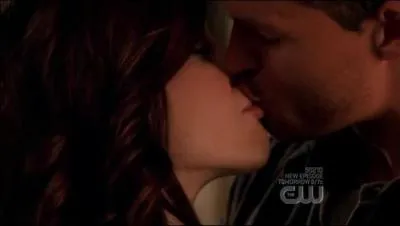 Dans quel pisode de la saison 6 a lieu le premier baiser de Brooke et Julian ?